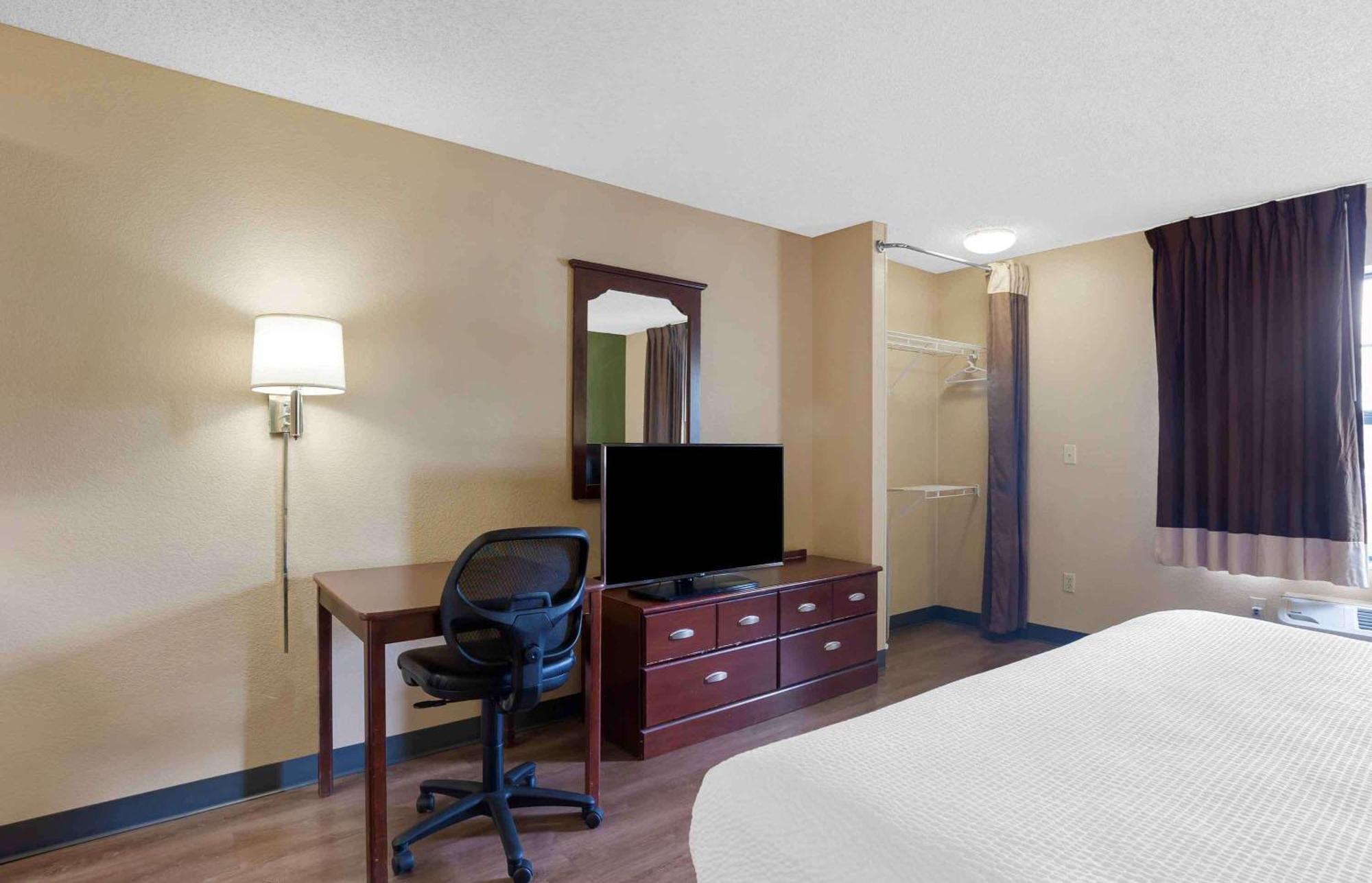 Extended Stay America Select Suites - Jacksonville - Lenoir Avenue East Exteriör bild