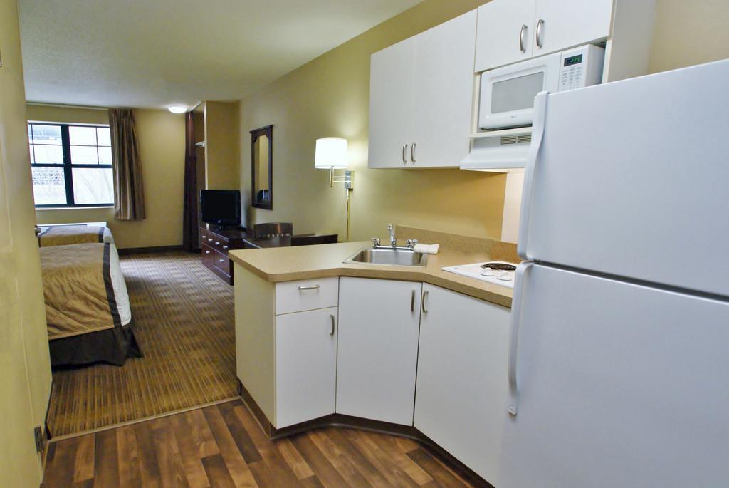 Extended Stay America Select Suites - Jacksonville - Lenoir Avenue East Exteriör bild