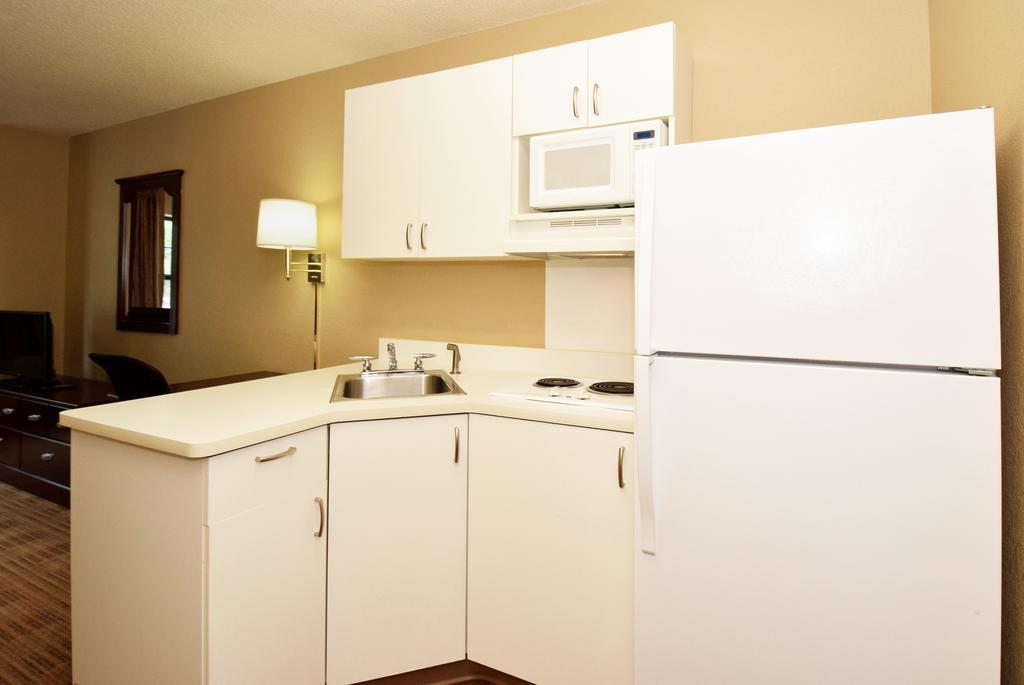 Extended Stay America Select Suites - Jacksonville - Lenoir Avenue East Exteriör bild