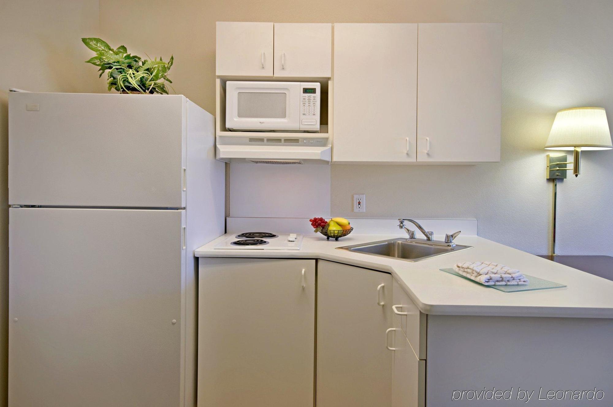 Extended Stay America Select Suites - Jacksonville - Lenoir Avenue East Exteriör bild